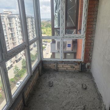Співдружності вул., 1
