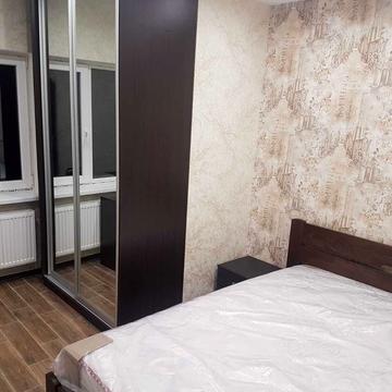 Куликівський узвіз (Революції), 9