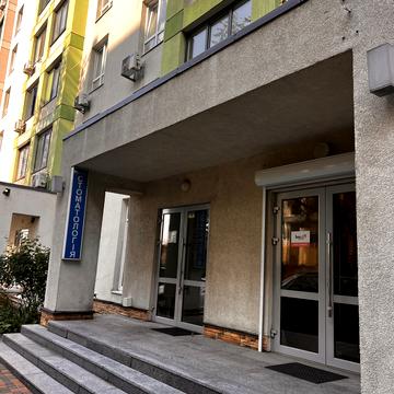 Лесі Українки вул., 74-В