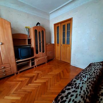Університетська вул., 37/39