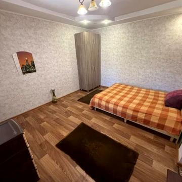 Михайла Болтенка вул. (Адмірала Лазарєва), 11
