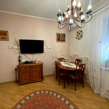 Федора Потушняка вул. (Благоєва), 8
