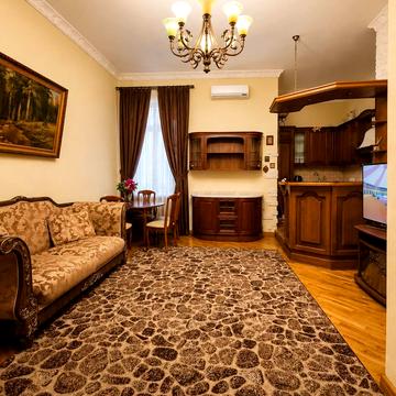 Базарна вул., 52