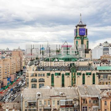 Кропивницького вул., 8