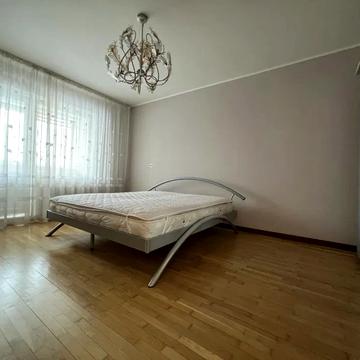 Петра Григоренка просп., 5