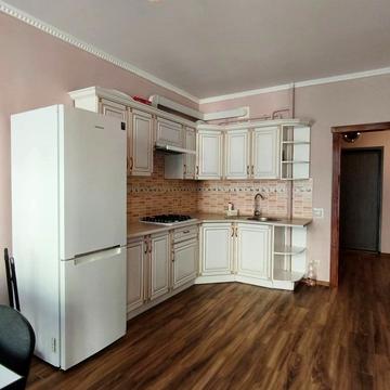 Пасічна вул., 169г