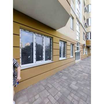 Сонячна вул., 4