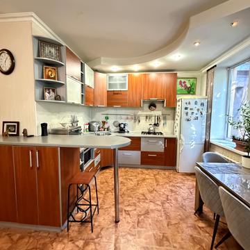 Олександрівська вул. (Дзержинського), 29/27