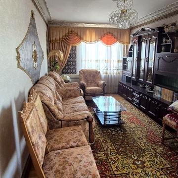 Перемоги вул., 1