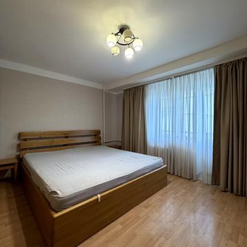 Русанівський бульв., 3