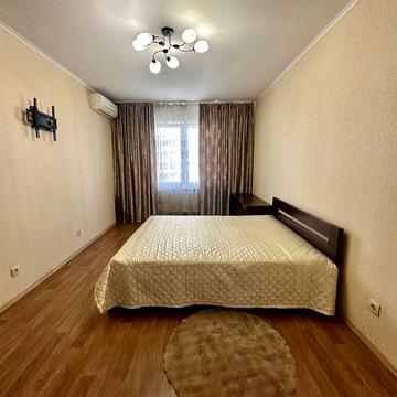 Єлизавети Чавдар вул., 38