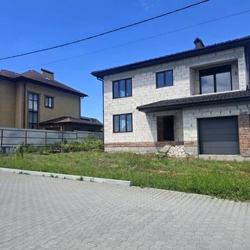Сонячна вул., 8