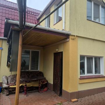 Нагірна вул., 80/2Є