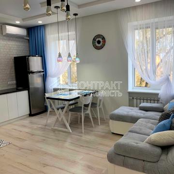 Полтавський Шлях вул., 114