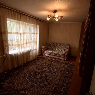 Богдана Хмельницького просп. (Героїв Сталінграда), 4