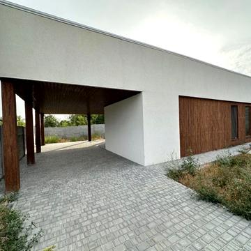 Мільмана вул., 85