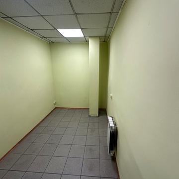 Петра Могили вул., 28