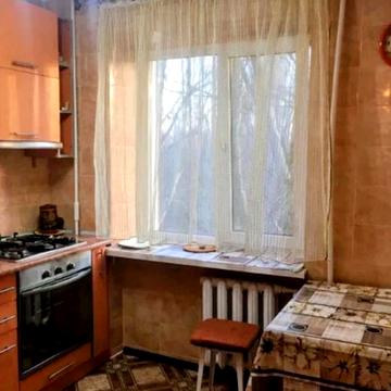 Академіка Заболотного вул., 27