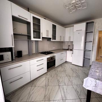 Інститутська вул., 6