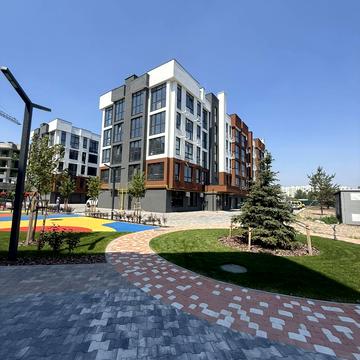 Паркова вул., (вул. Паркова, 13)
