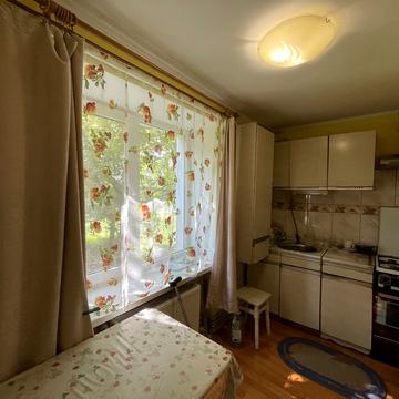 Євгена Коновальця вул., 146а