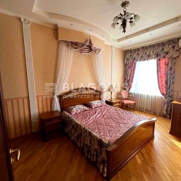 Рейтарська вул., 26