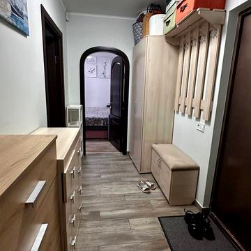 Варненська вул., 7а