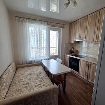 Бориса Гмирі вул., 16