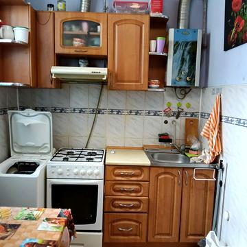 Стрімка вул., 4