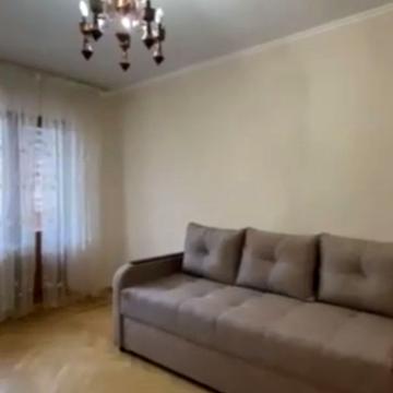 Володимира Івасюка просп. (Героїв Сталінграду), 37