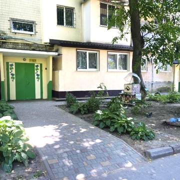 Князя Володимира Великого просп., 109а/1