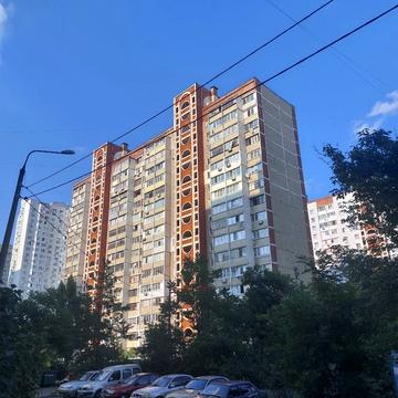 Милославська вул., 3