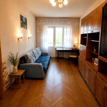 Петра Ніщинського вул., 12