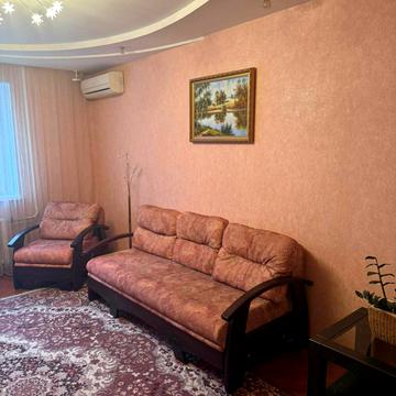 Добровольців вул. (Маршала Говорова), 3а
