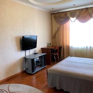Жмеринська вул., 36