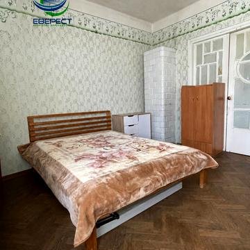 Яровиця вул., 4