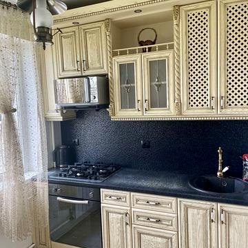 Дарницький бульв., 7
