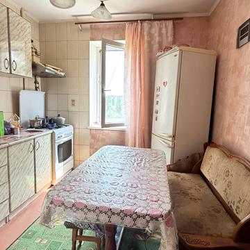 Лазурна вул., 18-Б