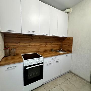 Михайла Грушевського вул., 30в