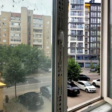 Пасічна вул., 15а