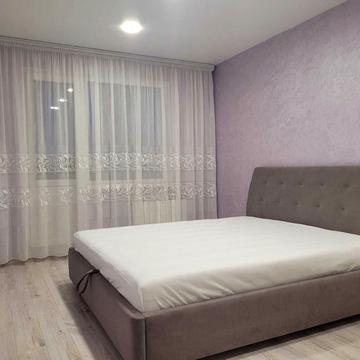 Академіка Глушкова просп., 55