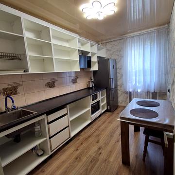 Академіка Заболотного вул., 12