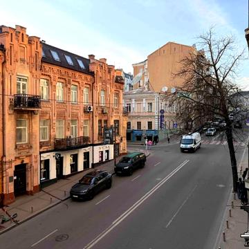 Михайлівська вул., 18-А
