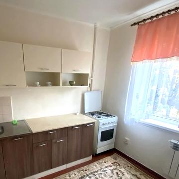 Василя Касіяна вул., 2