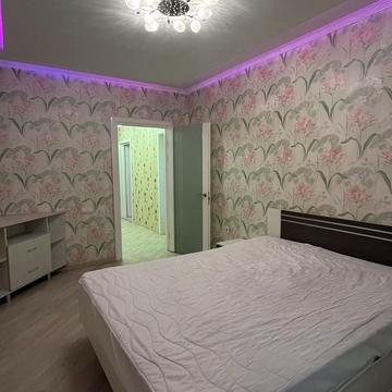 Владислава Бувалкіна вул. (Бочарова Генерала), 32