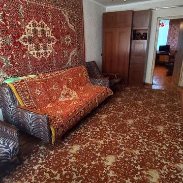 Академіка Янгеля вул., 10