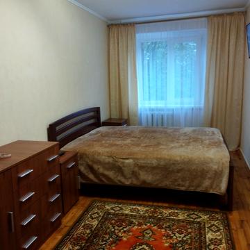 Академіка Янгеля вул., 9