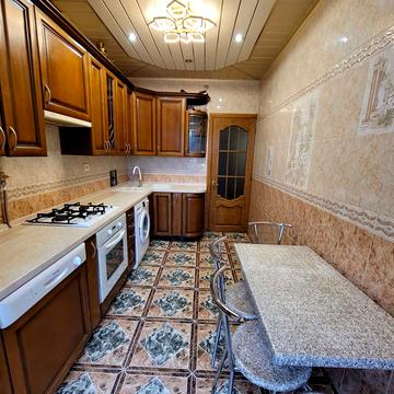 Садиковська вул., 31