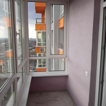Каховська вул., 58