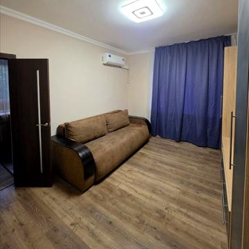 Новгород-Сіверська вул. (Новгородська), 4